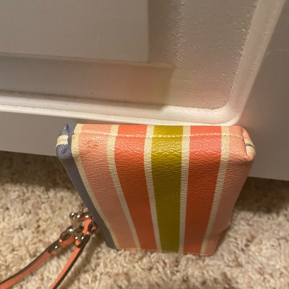 COACH. Card Wristlet. Mostly Pink & White with Silver Hardware. - Picture 8 of 9